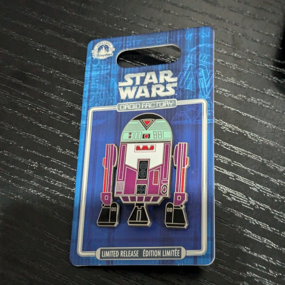 Star Wars Droid Factory Limited Release Halloween Droid Pin R7-FNG 2022